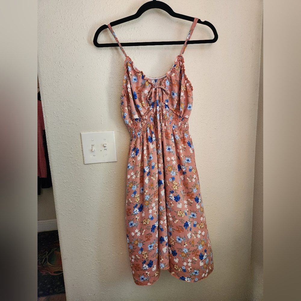 Brand unknown, size large, pink/peach floral  dress